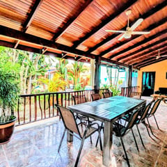 Sunflower Suite